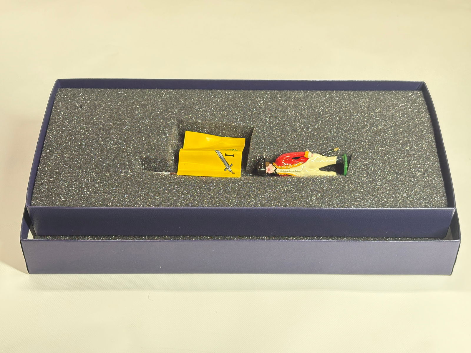 EDMUNDS WEBB'S ADDITIONAL REGT. CONN. 1777-81 FLAG: REMAINS IN VERY GOOD CONDITION, SHOWING SOME WEAR FROM INSERT, NEED WIPED DOWN. BOX SHOWING SOME WEAR.