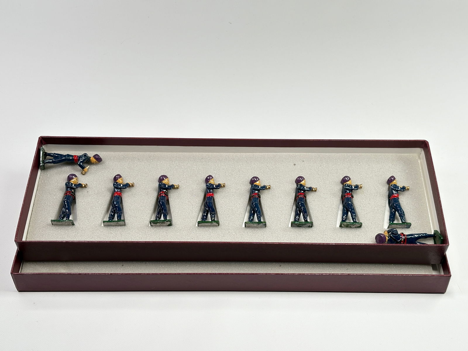 NOSTALGIA TOY SOLDIER 1ST CHINESE BUGLE BAND: REMAINS IN VERY GOOD CLEAN CONDITION. BOX SHOWING SOME TYPICAL STORAGE WEAR.