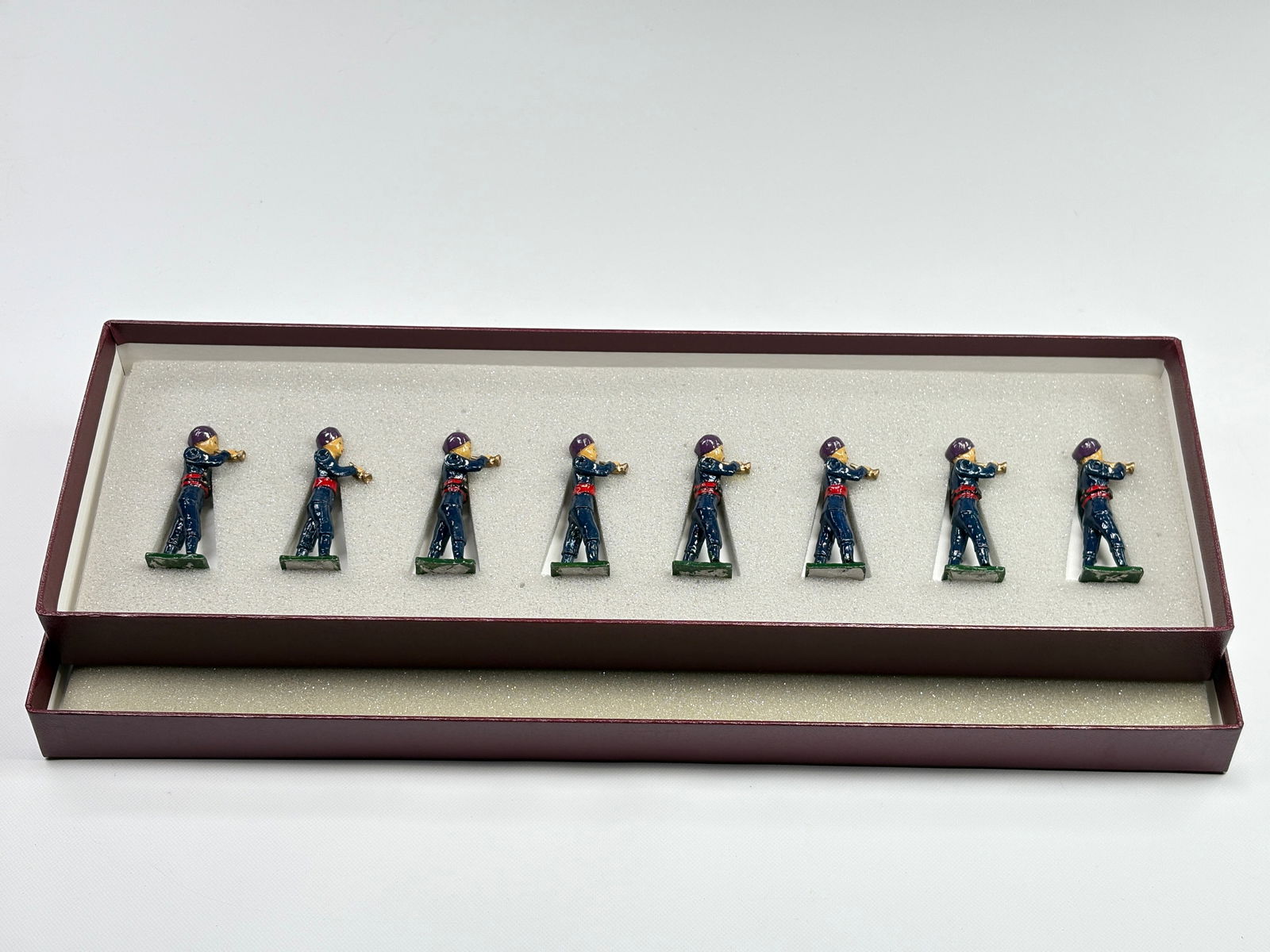 NOSTALGIA TOY SOLDIER 1ST CHINESE BUGLE BAND: REMAINS IN VERY GOOD CLEAN CONDITION. BOX SHOWING SOME TYPICAL STORAGE WEAR.