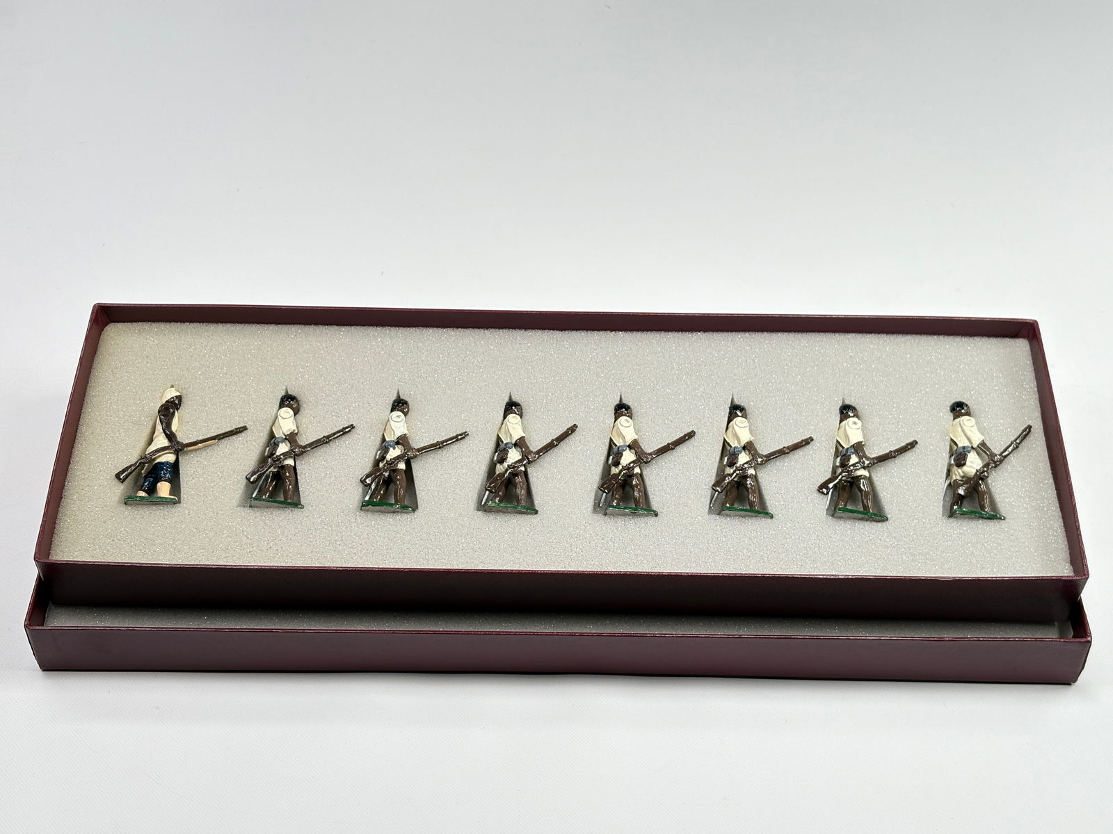 NOSTALGIA TOY SOLDIER BONNY CO. WOOD'S REGT.: REMAINS IN VERY GOOD CLEAN CONDITION. BOX SHOWING SOME TYPICAL STORAGE WEAR.