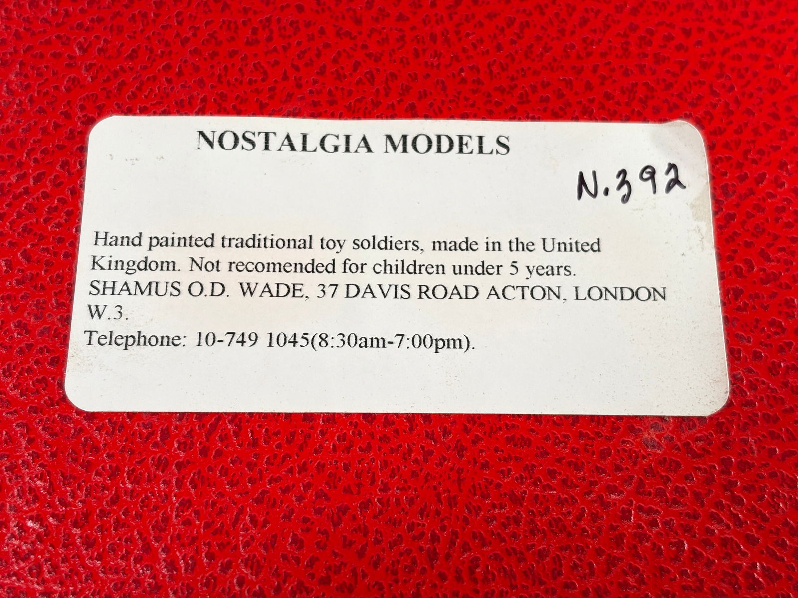 NOSTALGIA TOY SOLDIER SET: REMAINS IN VERY GOOD CLEAN CONDITION. BOX SHOWING SOME TYPICAL STORAGE WEAR.