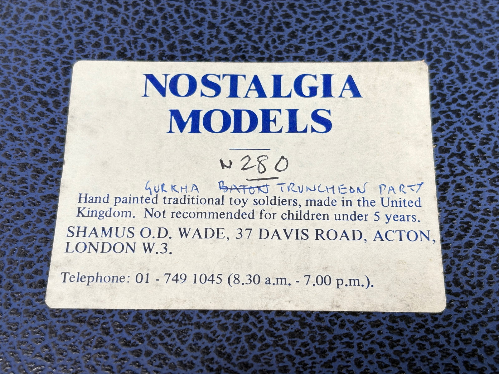 NOSTALGIA TOY SOLDIER TRUNCHEON PARTY 2ND GURKHA: REMAINS IN VERY GOOD CLEAN CONDITION. BOX SHOWING SOME TYPICAL STORAGE WEAR.