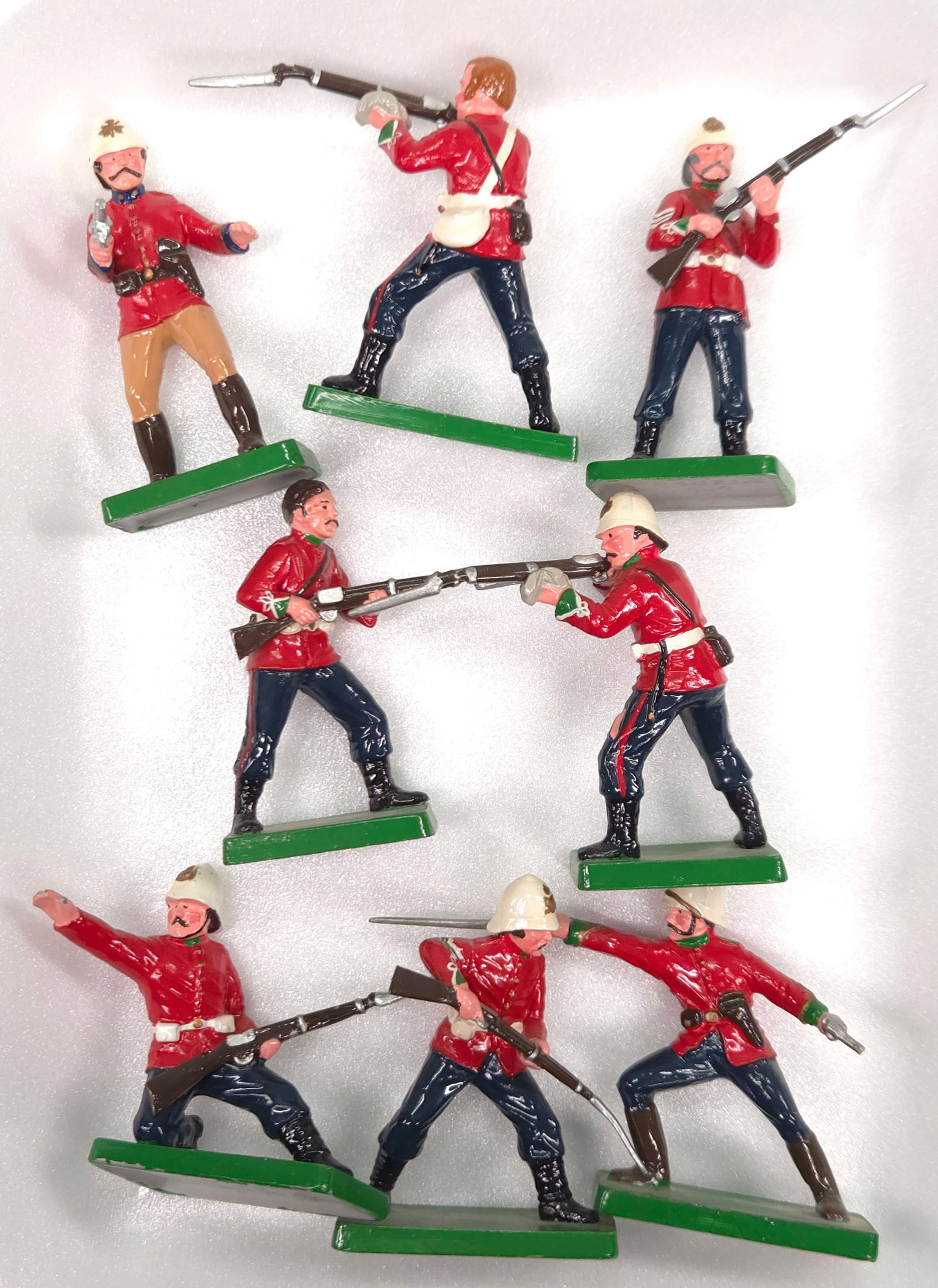 TROPHY MINIATURES BRITISH SOLDIERS ZULU WAR (1 of 4)