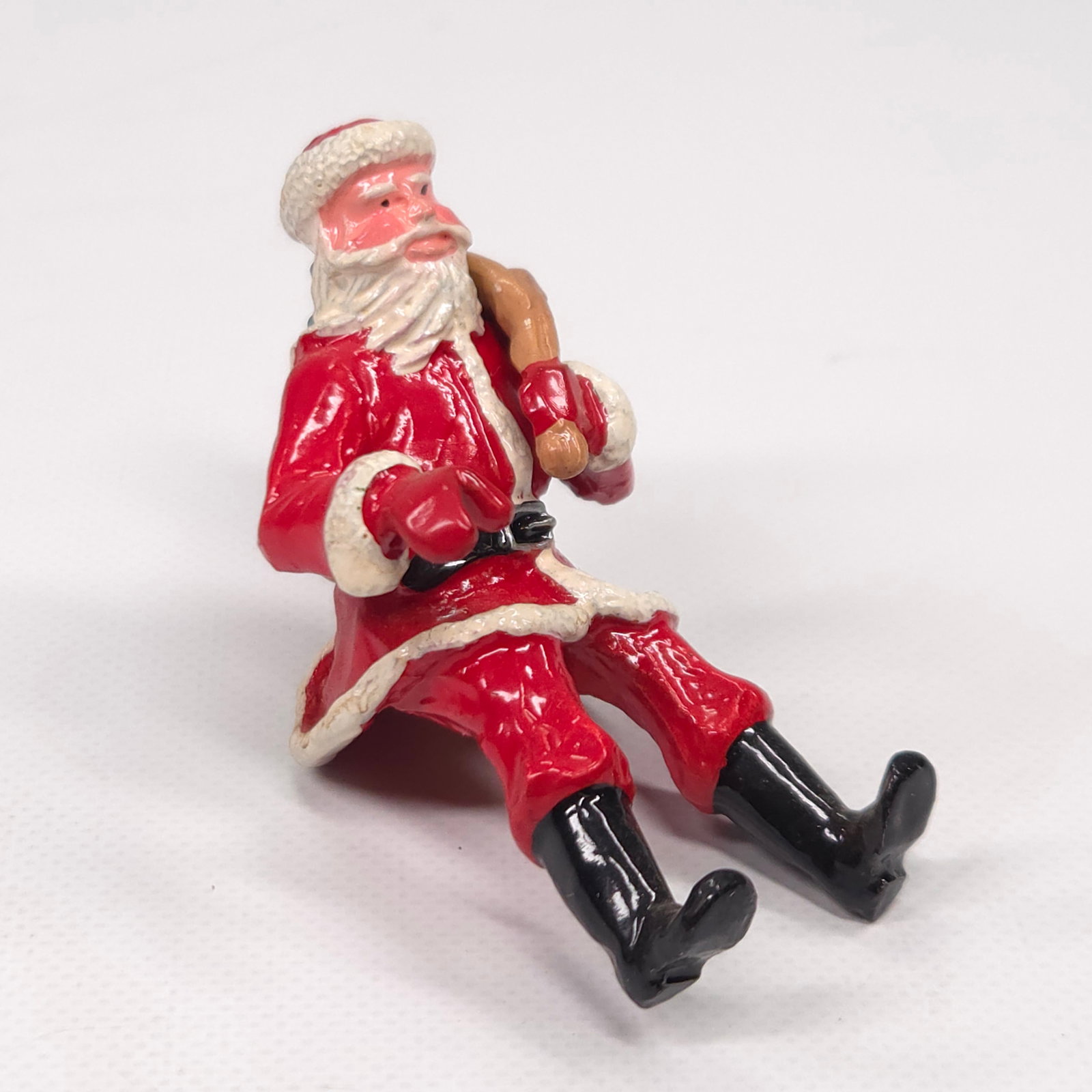 TROPHY MINIATURES LEAD SANTA CLAUS (1 of 3)