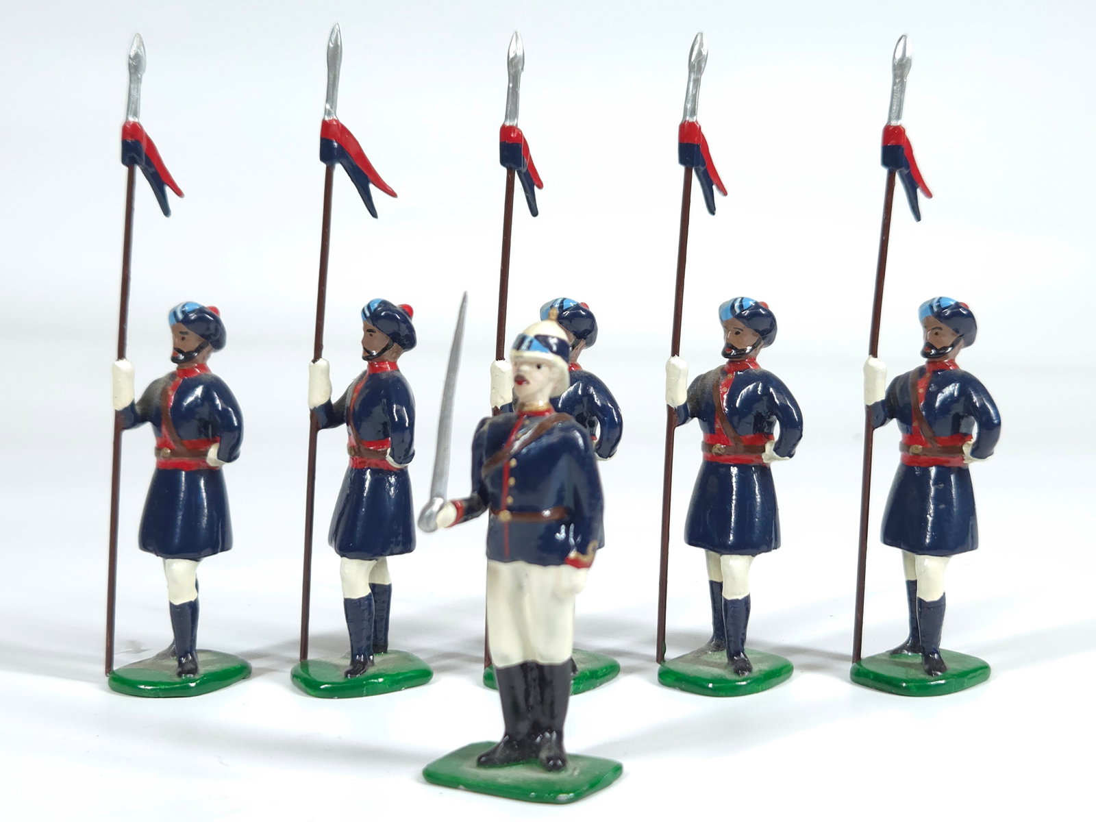 SET OF 6 HP LEAD SOLDIERS (1 of 3)