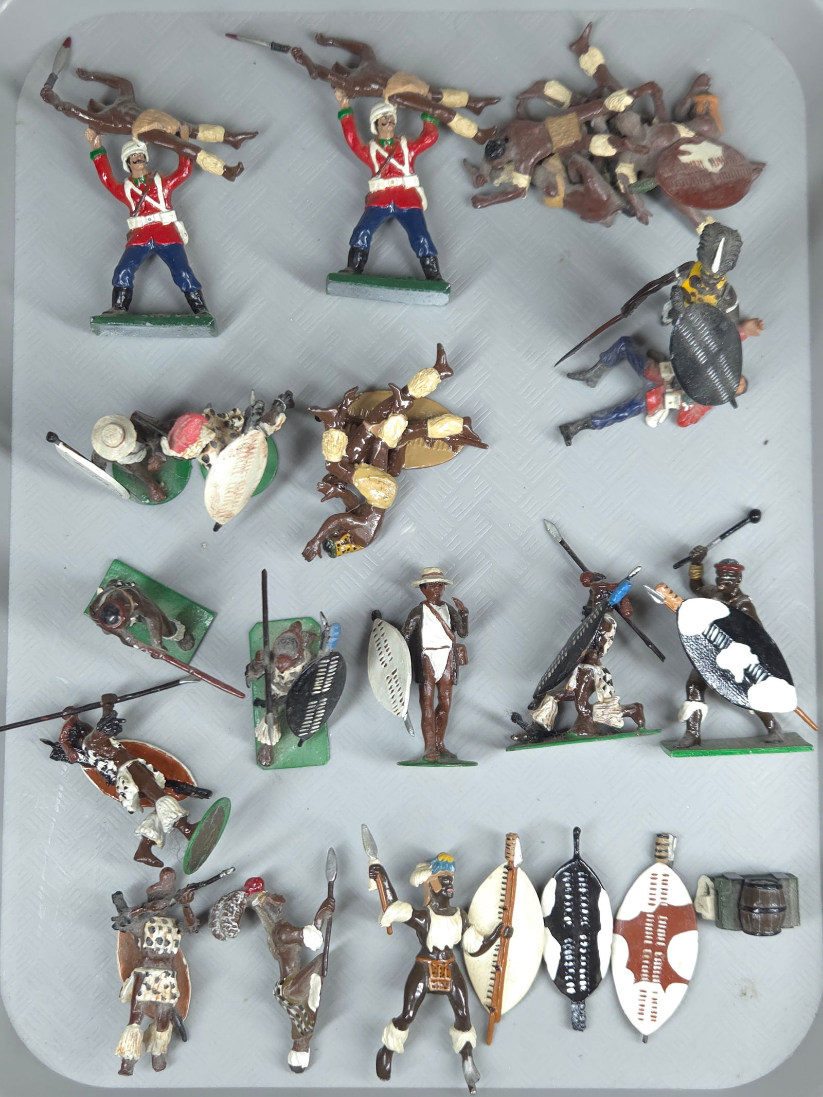 VARIOUS BRAND NATIVE ZULU WARRIORS LEAD SOLDIERS (1 of 8)