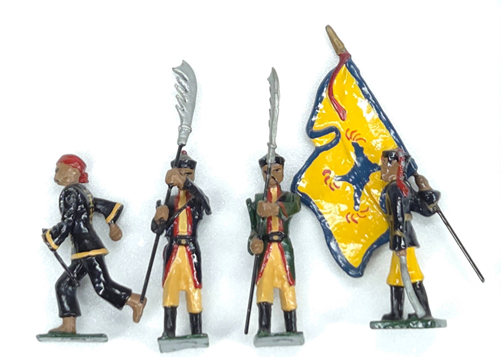VARIOUS BRAND LEAD SOLDIERS W/ FLAG (1 of 3)