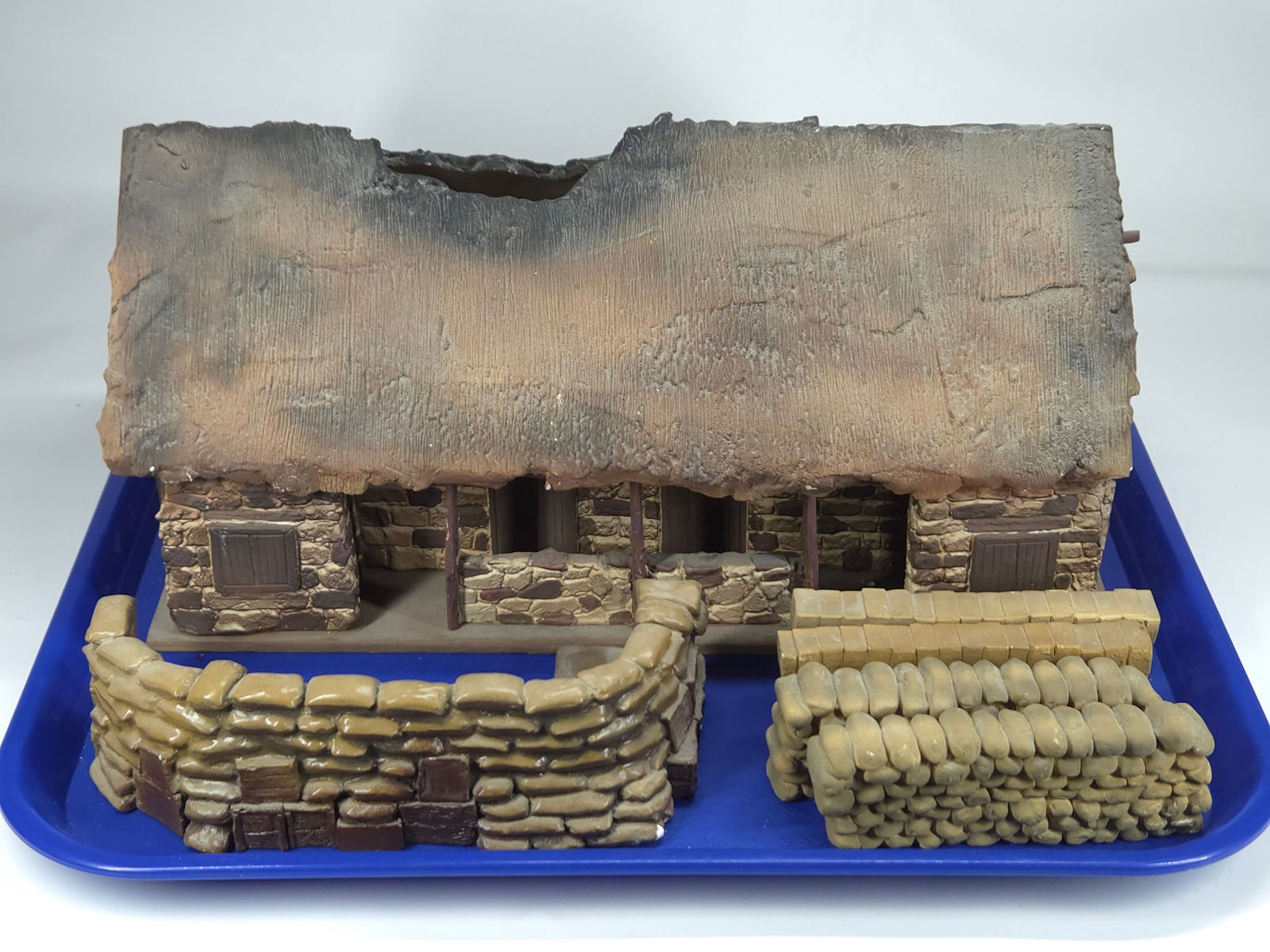 CUSTOM CHALK SOLDIER DIORAMA WALLS & COTTAGE: REMAINS IN VERY GOOD CONDITION, SHOWING ONLY SOME TYPICAL WEAR.