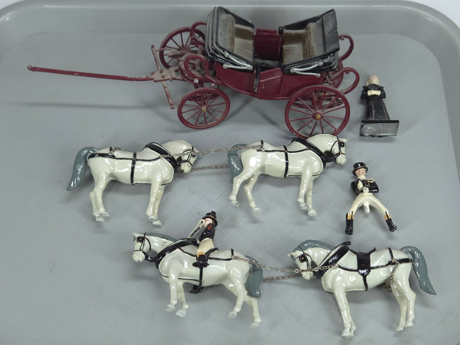 BORBUR LEAD HORSE DRAWN COACH WAGON: REMAINS IN VERY GOOD CONDITION, SHOWING ONLY SOME TYPICAL WEAR.