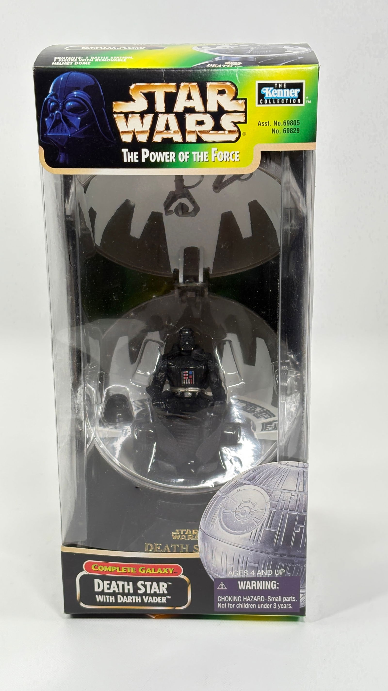 STAR WARS POTF DEATH STAR W/ DARTH VADER NISB (1 of 3)