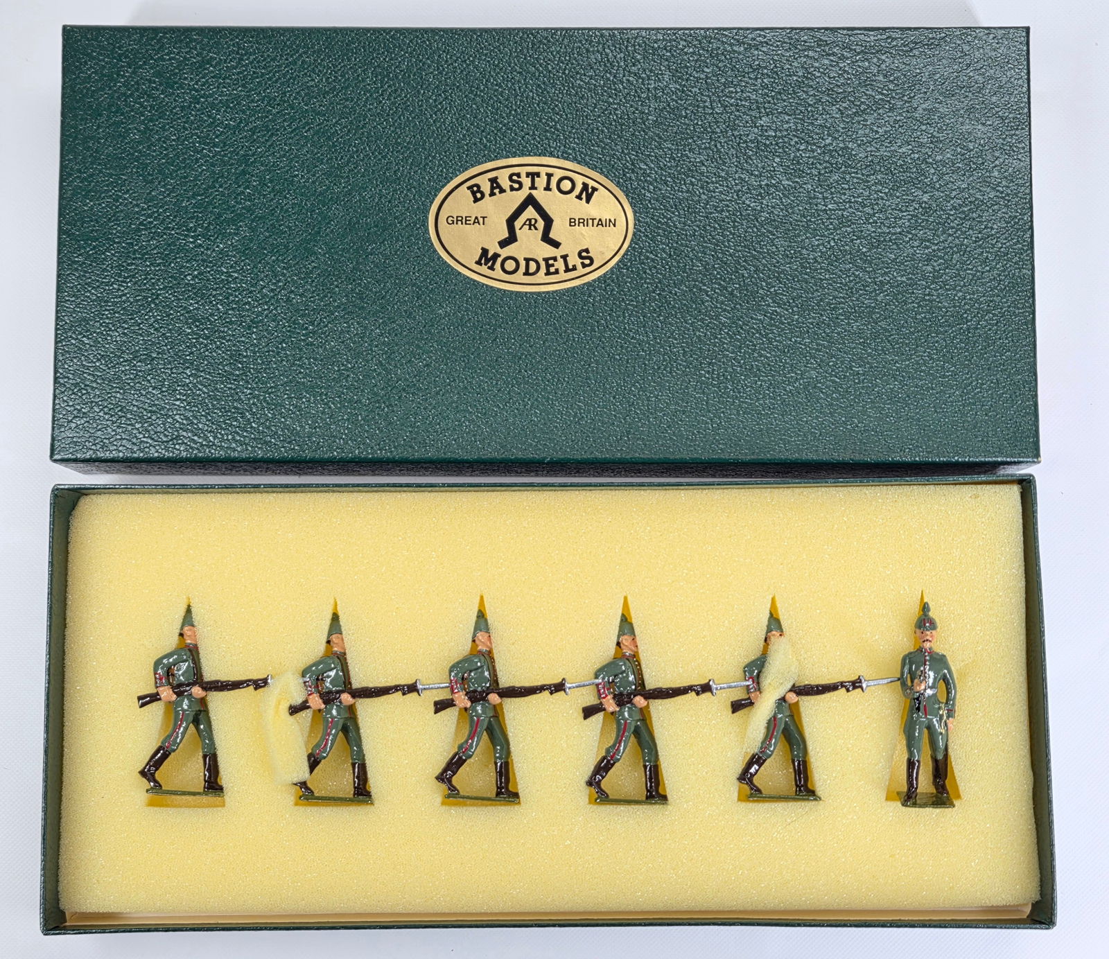 BASTION MODELS GERMAN INFANTRY ADVANCING, 1914 (1 of 4)