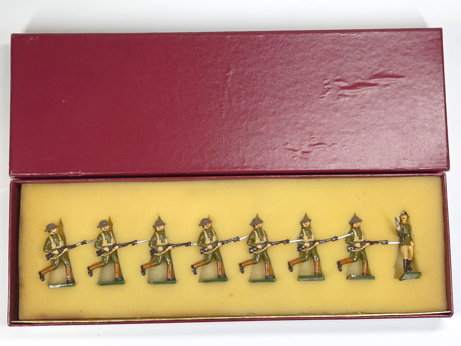 BASTION MODELS BRITISH INFANTRY - MARCHING (1 of 4)