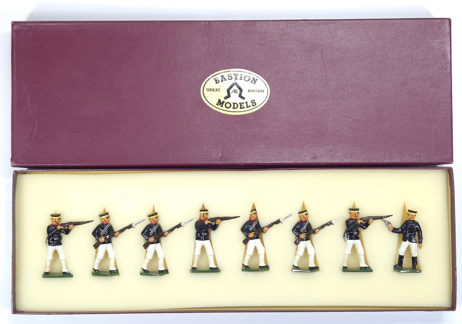 BASTION MODELS JAPANESE INFANTRY STANDING FIRING AT THE READY (1 of 4)