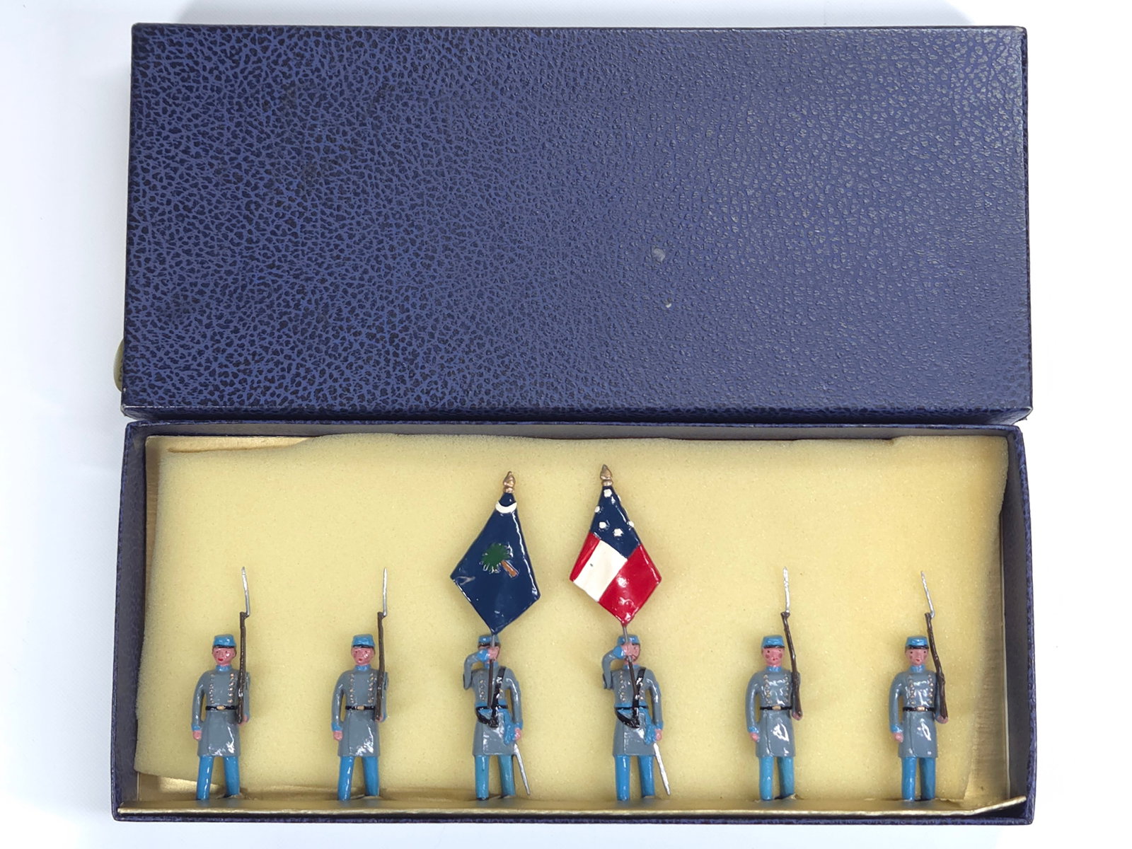 BLENHEIM MODELS SOUTH CAROLINA VOL. COLOURS 1861: REMAINS IN VERY GOOD CONDITION WITH BOX.
