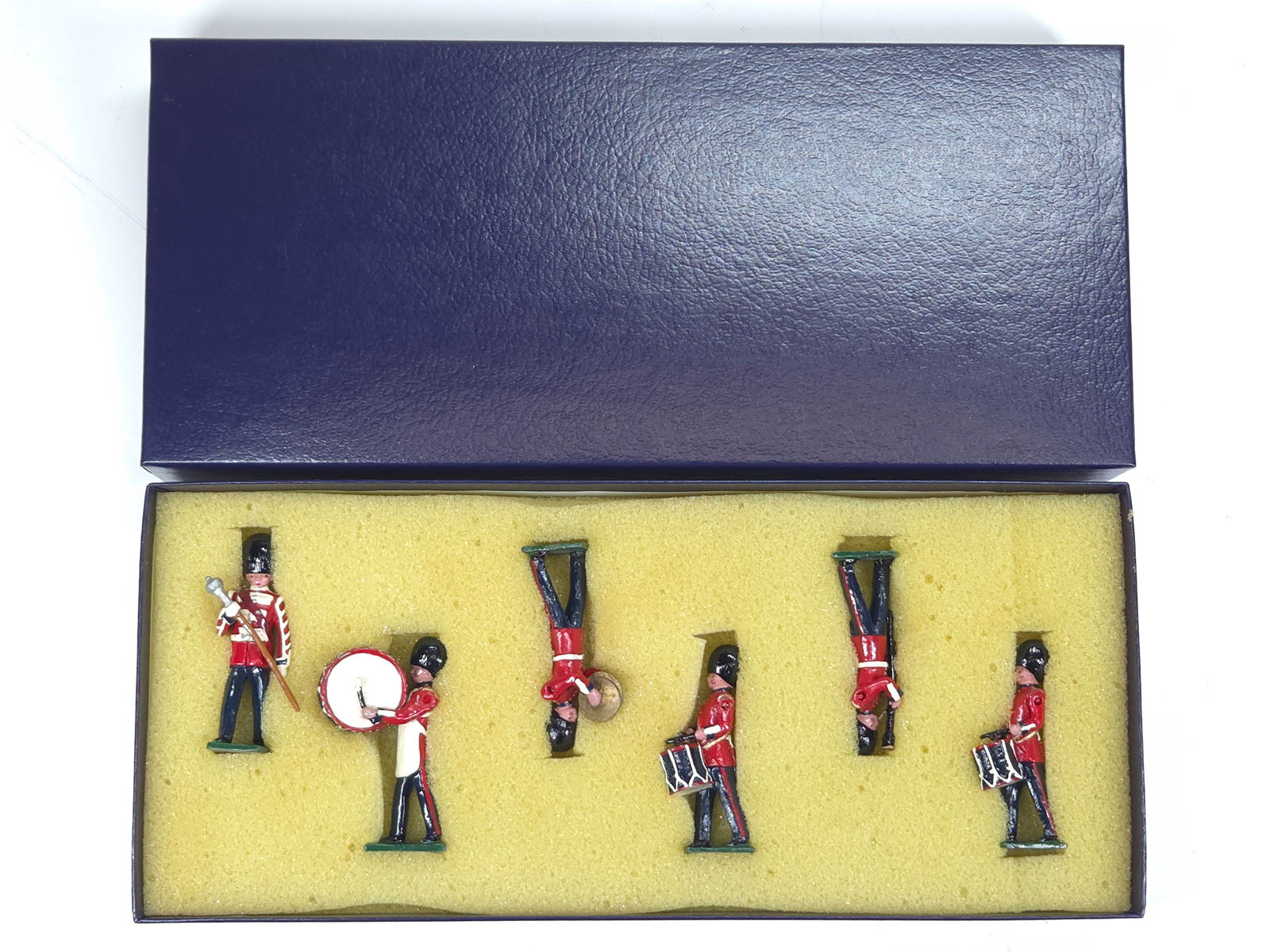 BLENHEIM MODELS SOLDIER MARCHING BAND UNIT (1 of 4)