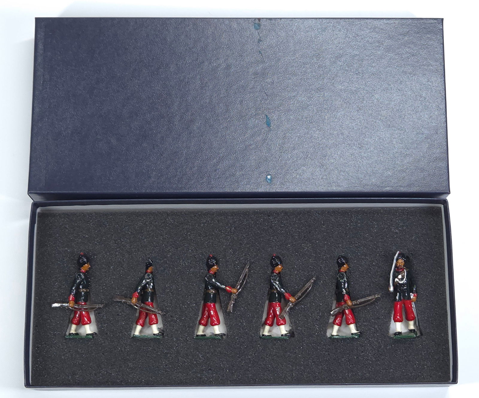 BLENHEIM MILITARY MODELS 6-PIECE SOLDIER SET W/ RIFLES: REMAINS IN VERY GOOD CONDITION WITH BOX.