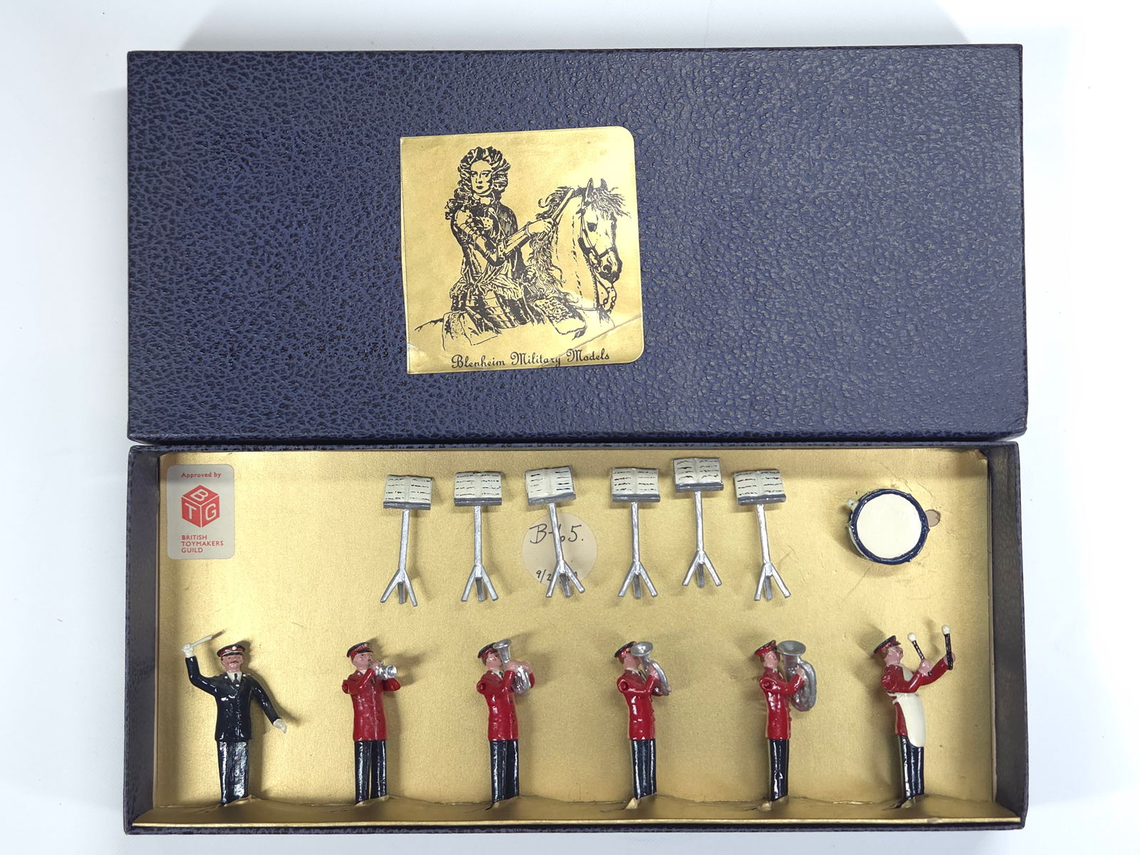 BLENHEIM MODELS MILITARY BAND W/ MUSIC PODIUMS (1 of 4)