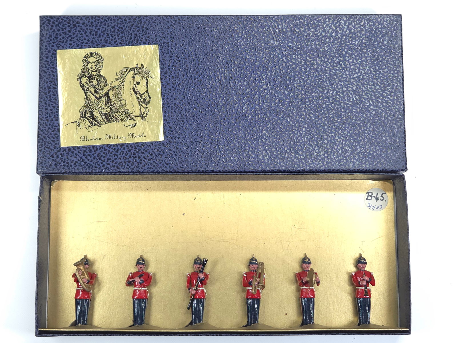 BLENHEIM MILITARY MODELS 6-PIECE SOLDIER BAND SET (1 of 4)