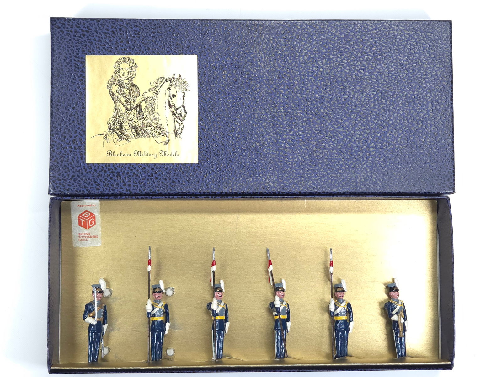 BLENHEIM MILITARY MODELS 6-PIECE SOLDIER SET (1 of 4)