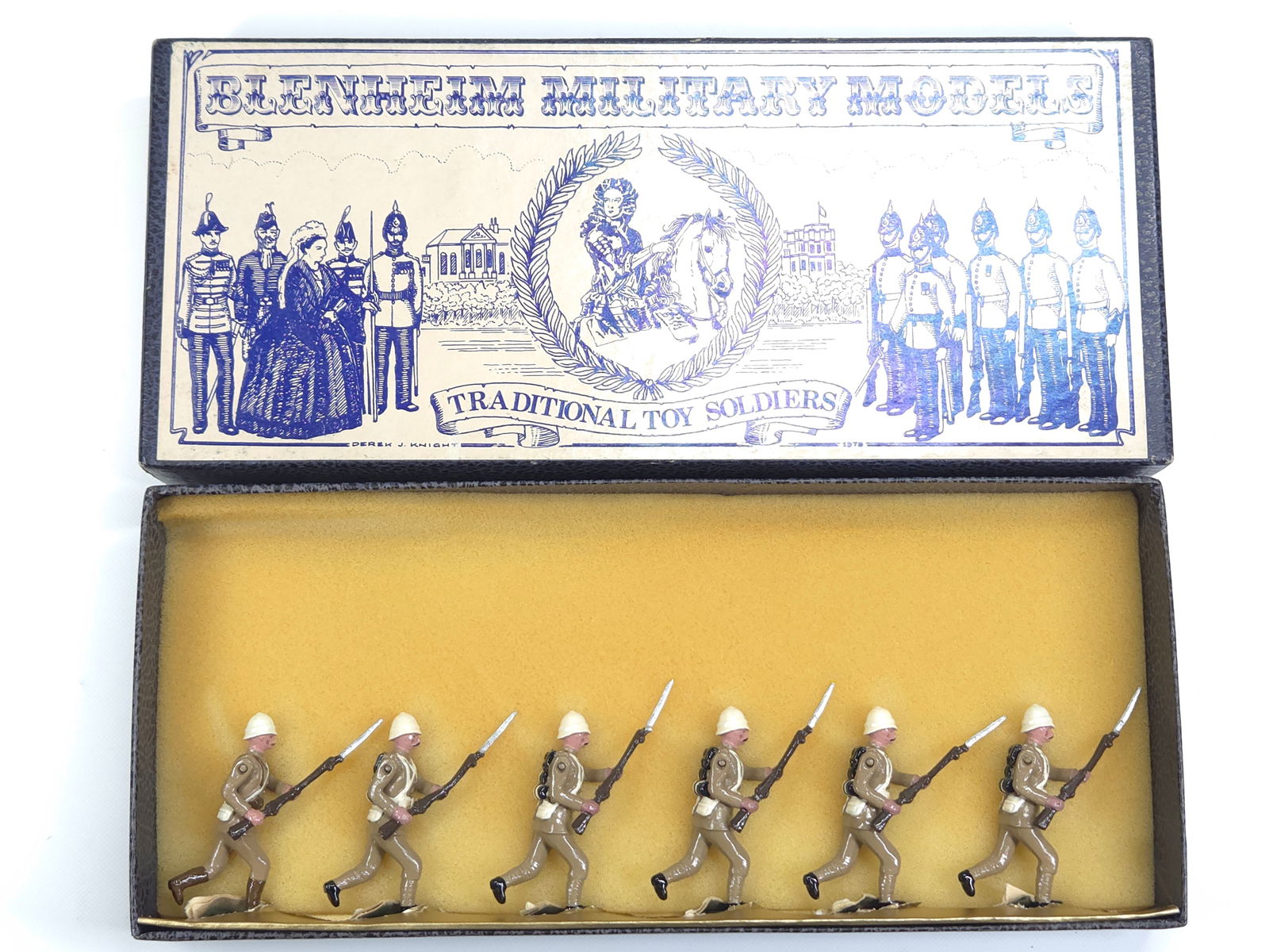 BLENHEIM MODELS COLDSTREAM GUARDS 1900 (1 of 4)