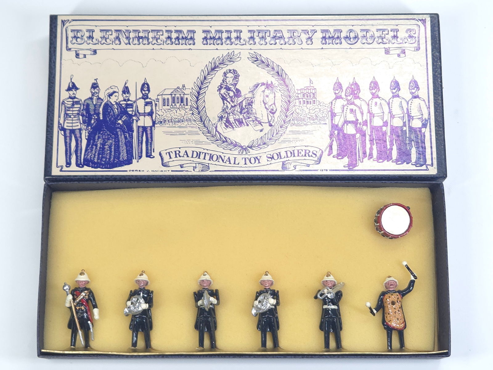 BLENHEIM MODELS ROYAL MARINE BAND BASIC SET (1 of 4)