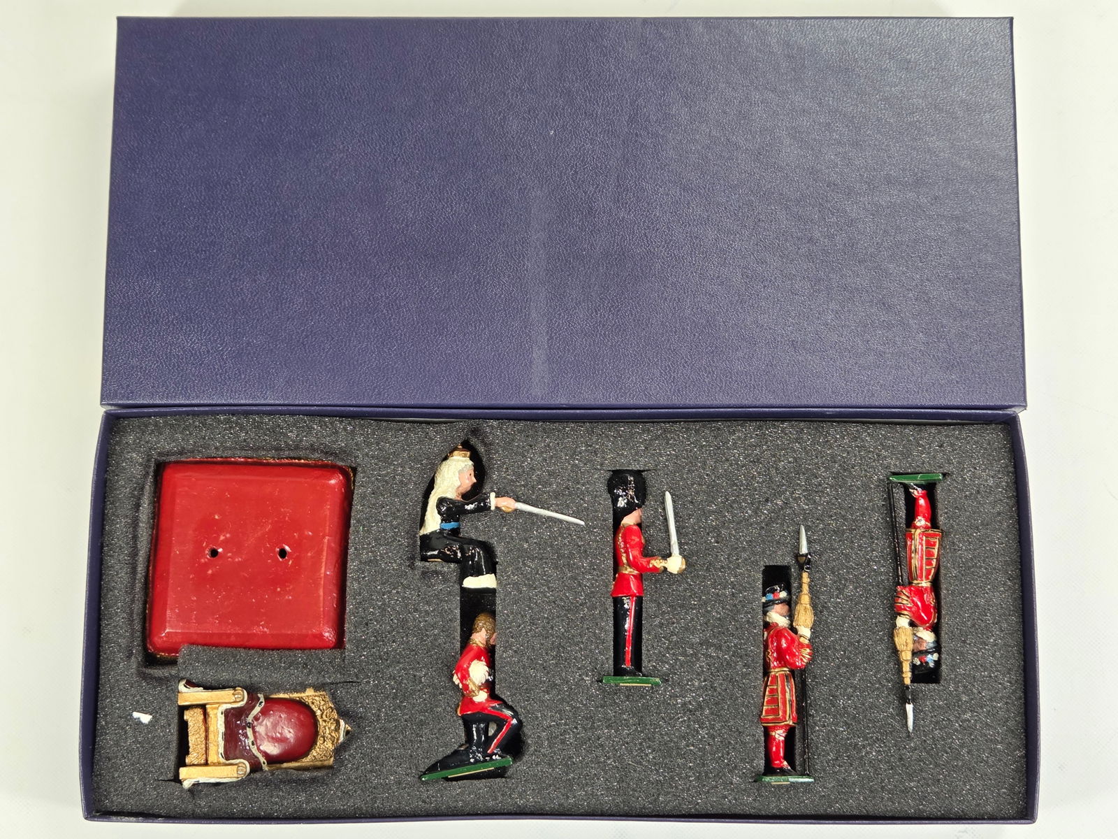 VC MINIATURES ARISE SIR KNIGHT SET (1 of 3)