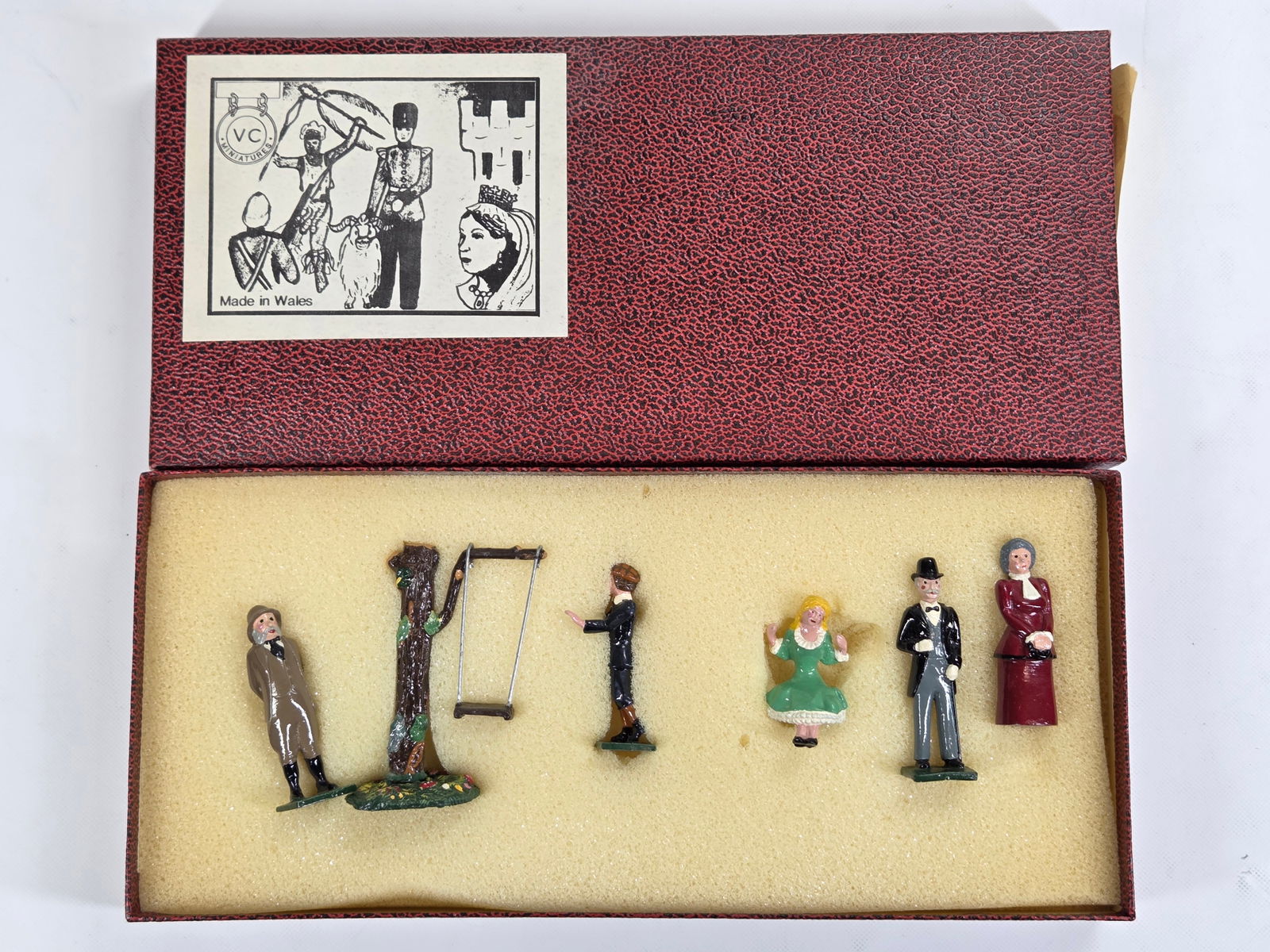 VC MINIATURES TREE SWING SET: REMAINS IN VERY GOOD CONDITION WITH BOX.