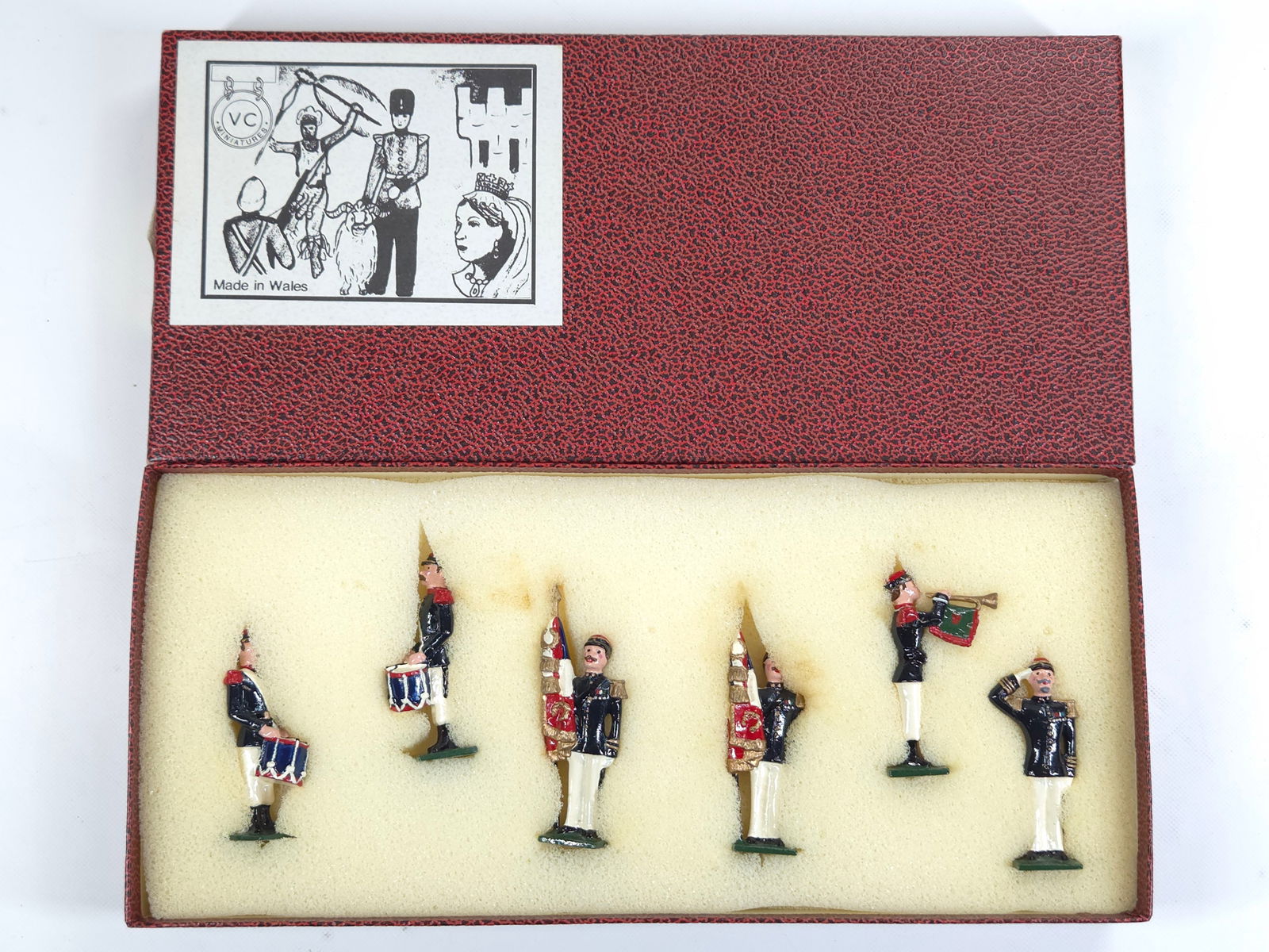 VC MINIATURES FRENCH FOREIGN LEGION COLOURS 1900 (1 of 4)