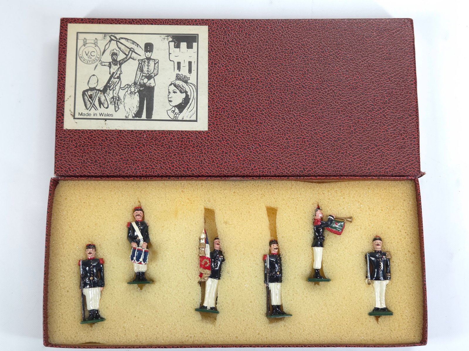 VC MINIATURES FRENCH FOREIGN LEGION COLOURS: REMAINS IN VERY GOOD CONDITION WITH BOX.