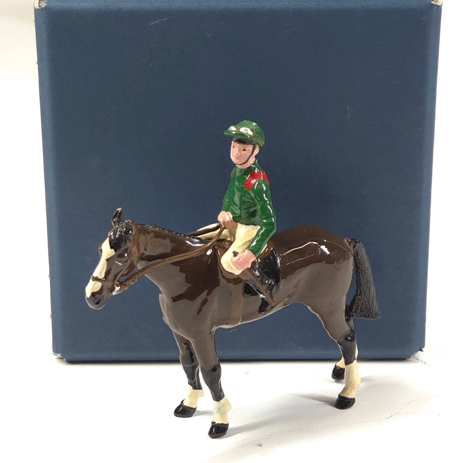 VC MINIATURES - SHERGAR STANDING HORSE: REMAINS IN VERY GOOD CONDITION WITH BOX.