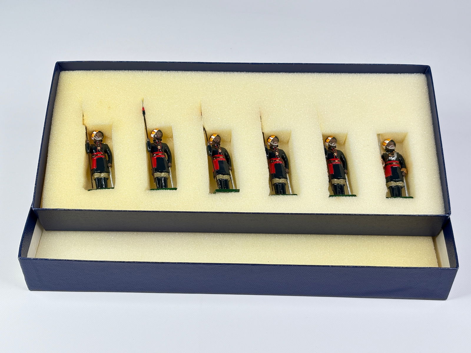 MARLBOROUGH D402 13TH DUKE OF CONNAUGHT'S LANCERS: REMAINS IN VERY GOOD CONDITION WITH BOX.