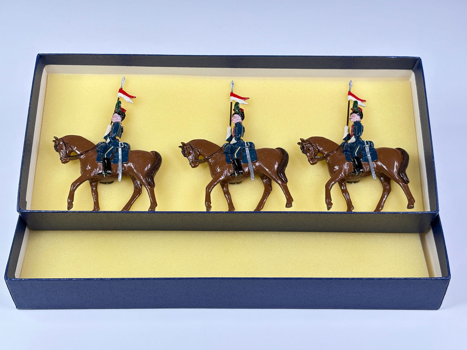 MARLBOROUGH 5TH LANCERS - MOUNTED (1 of 5)