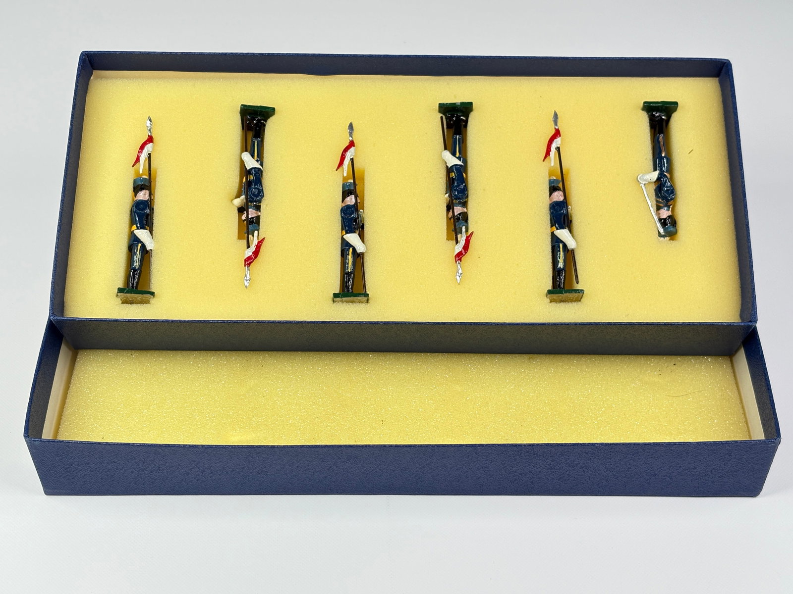 MARLBOROUGH MF 19 21ST EMPRESS OF INDIA'S LANCERS 1900: REMAINS IN VERY GOOD CONDITION WITH BOX.