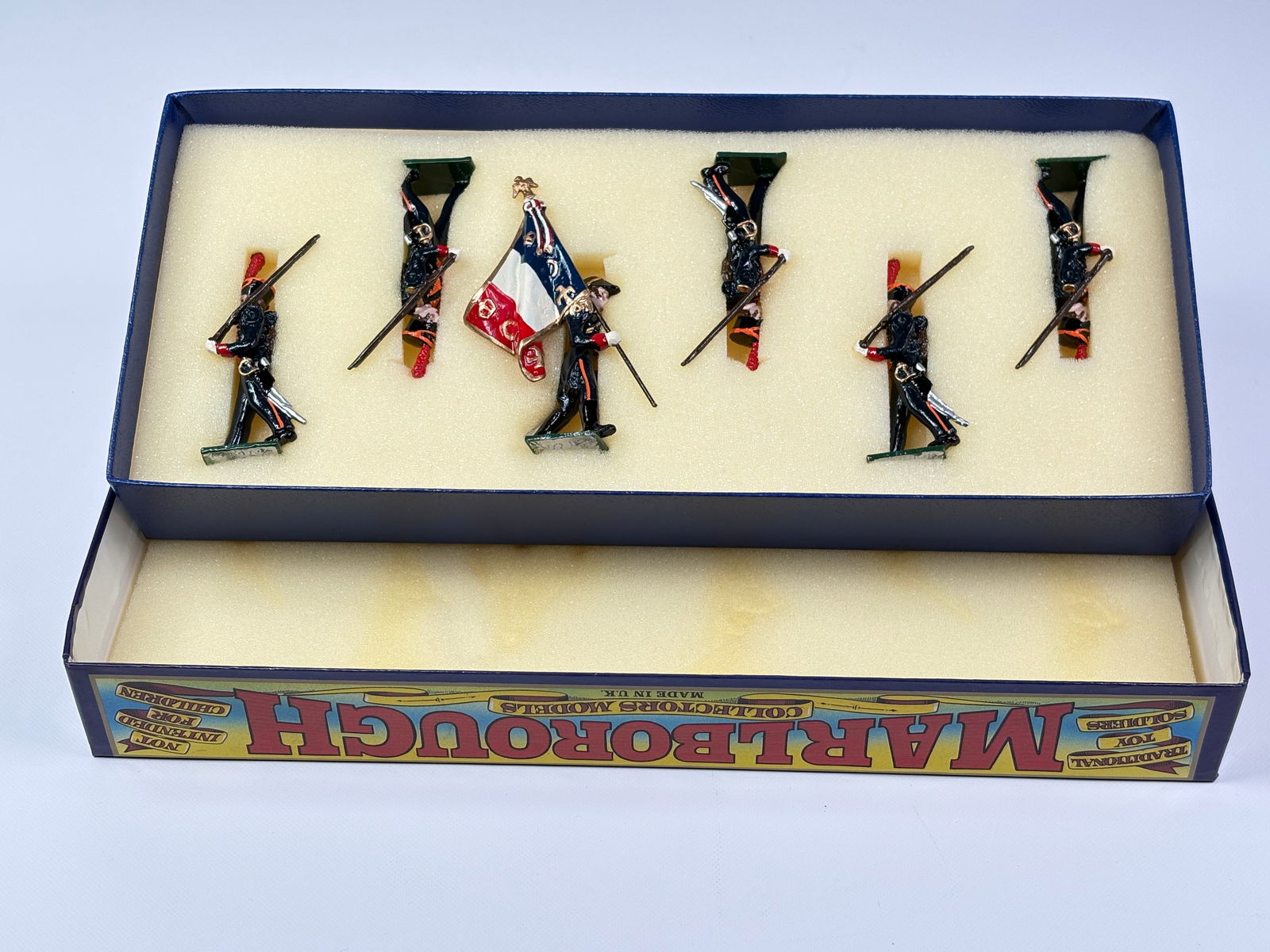 MARLBOROUGH MF59 FRENCH MARINE FUSILIERS OF GUARD COLOUR PARTY: REMAINS IN VERY GOOD CONDITION WITH BOX.