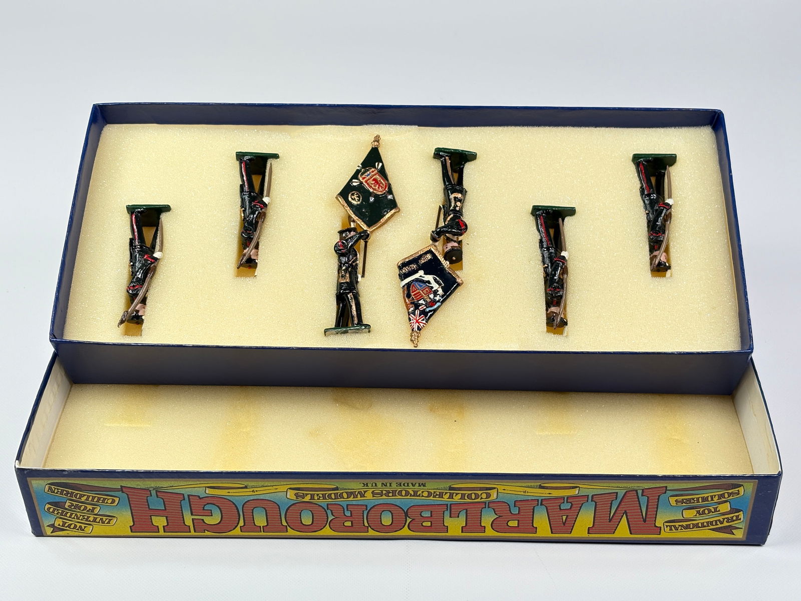 MARLBOROUGH MF35 ROYAL COMPANY OF ARCHERS COLOURS: REMAINS IN VERY GOOD CONDITION WITH BOX.