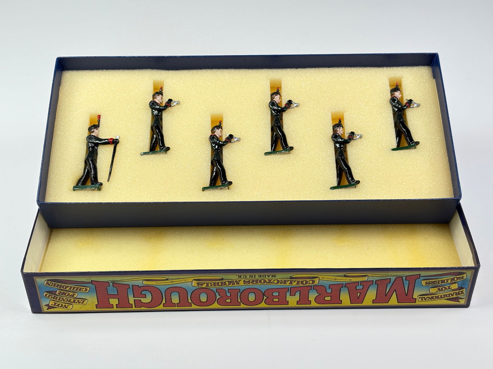 MARLBOROUGH MF 12 KINGS ROYAL RIFLE CORPS, BUGLERS, 1914: REMAINS IN VERY GOOD CONDITION WITH BOX.