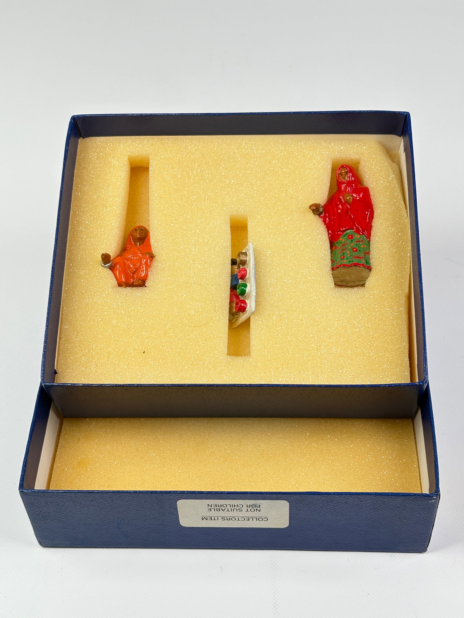 MARLBOROUGH D27 INDIAN BAZAAR: THE BANGLE SELLER (1 of 4)