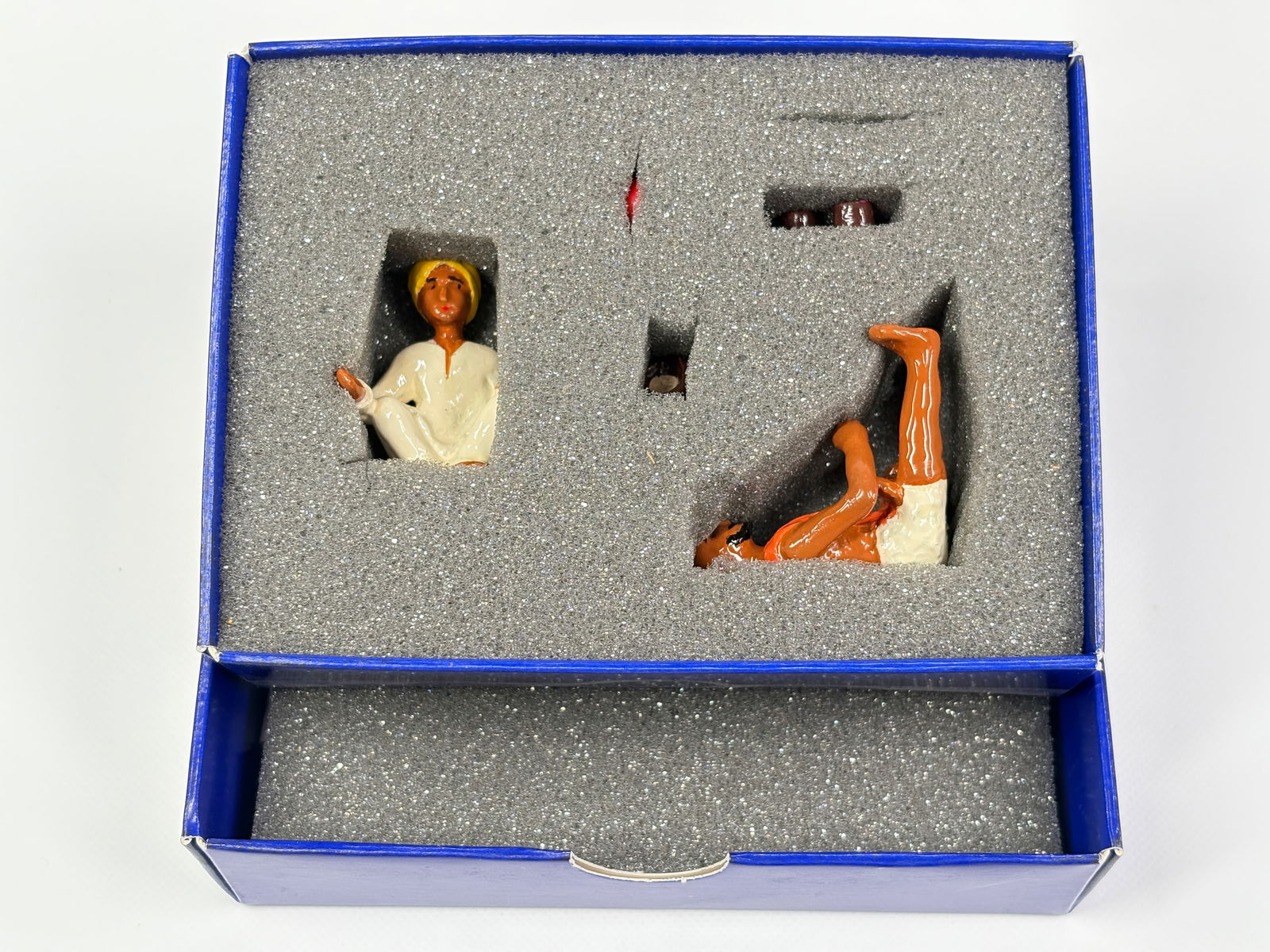 MARLBOROUGH D147 INDIAN BAZAAR STREET KITCHEN (1 of 4)