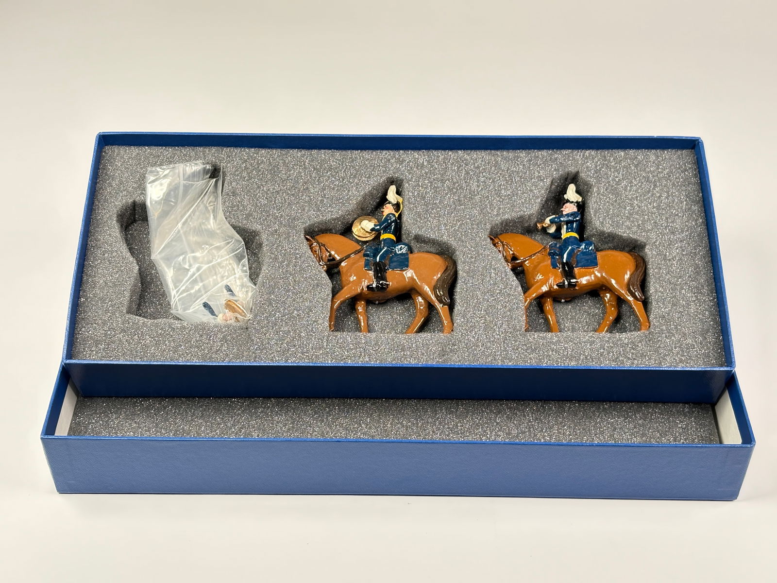 MARLBOROUGH J5D 17TH LANCERS MOUNTED BAND (1 of 5)