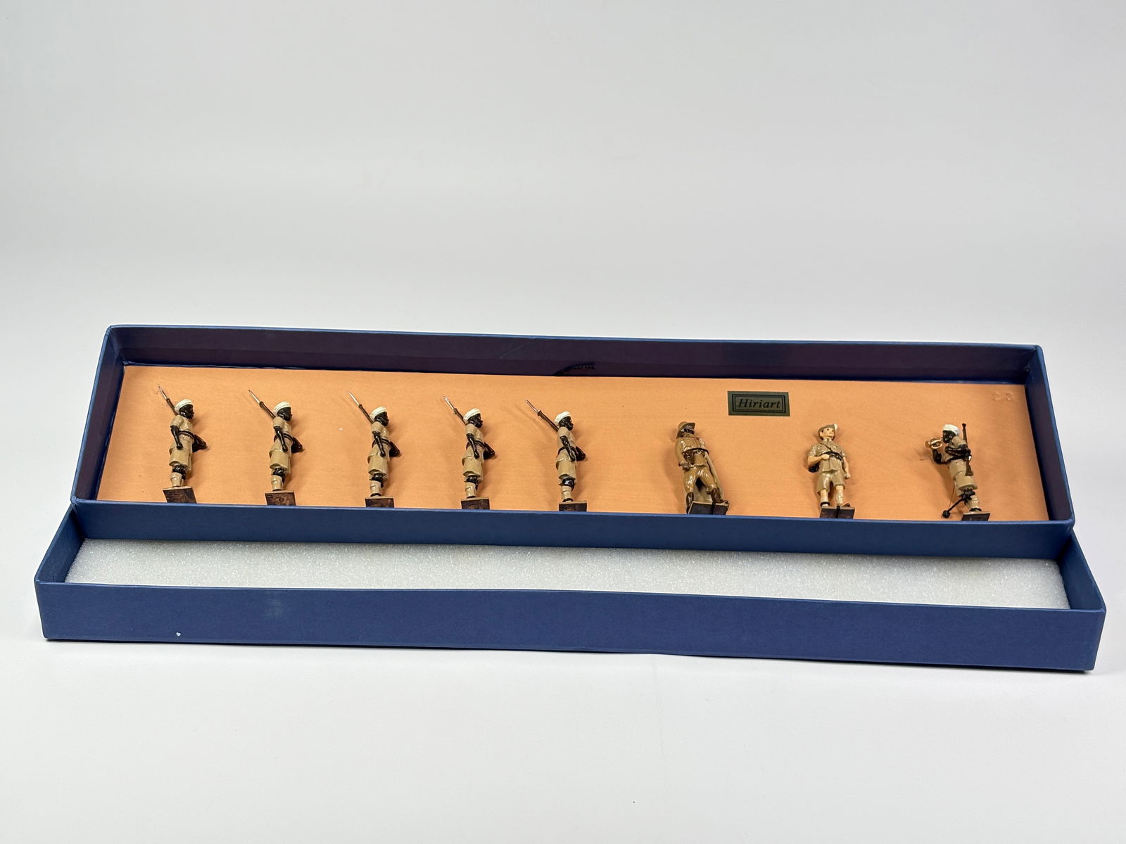 HIRIART MODELS INSPECTING TROOPS 1941: REMAINS IN VERY GOOD CONDITION WITH BOX.