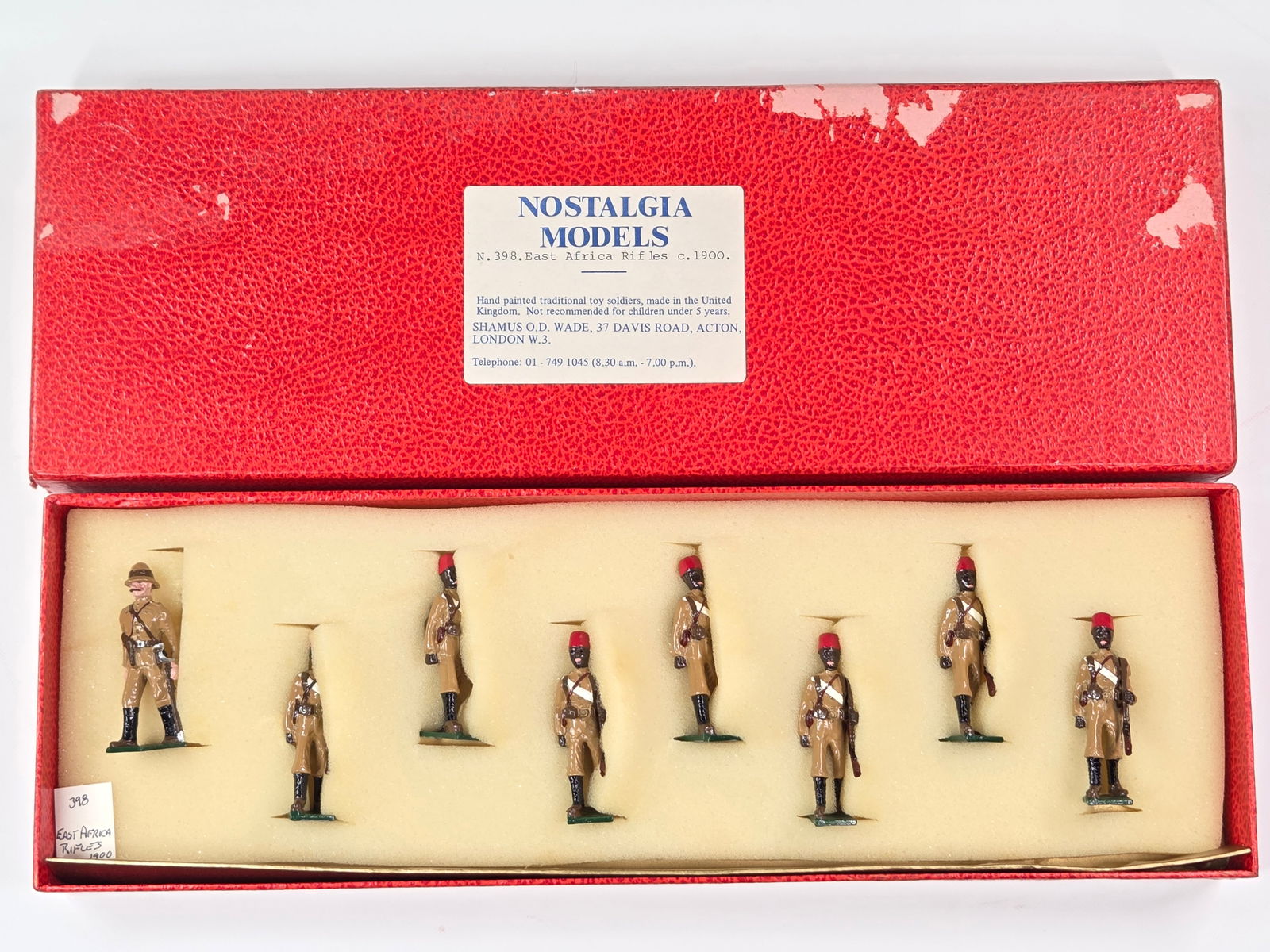 NOSTALGIA MODELS EAST AFRICA RIFLES C. 1900: REMAINS IN VERY GOOD CONDITION WITH BOX.