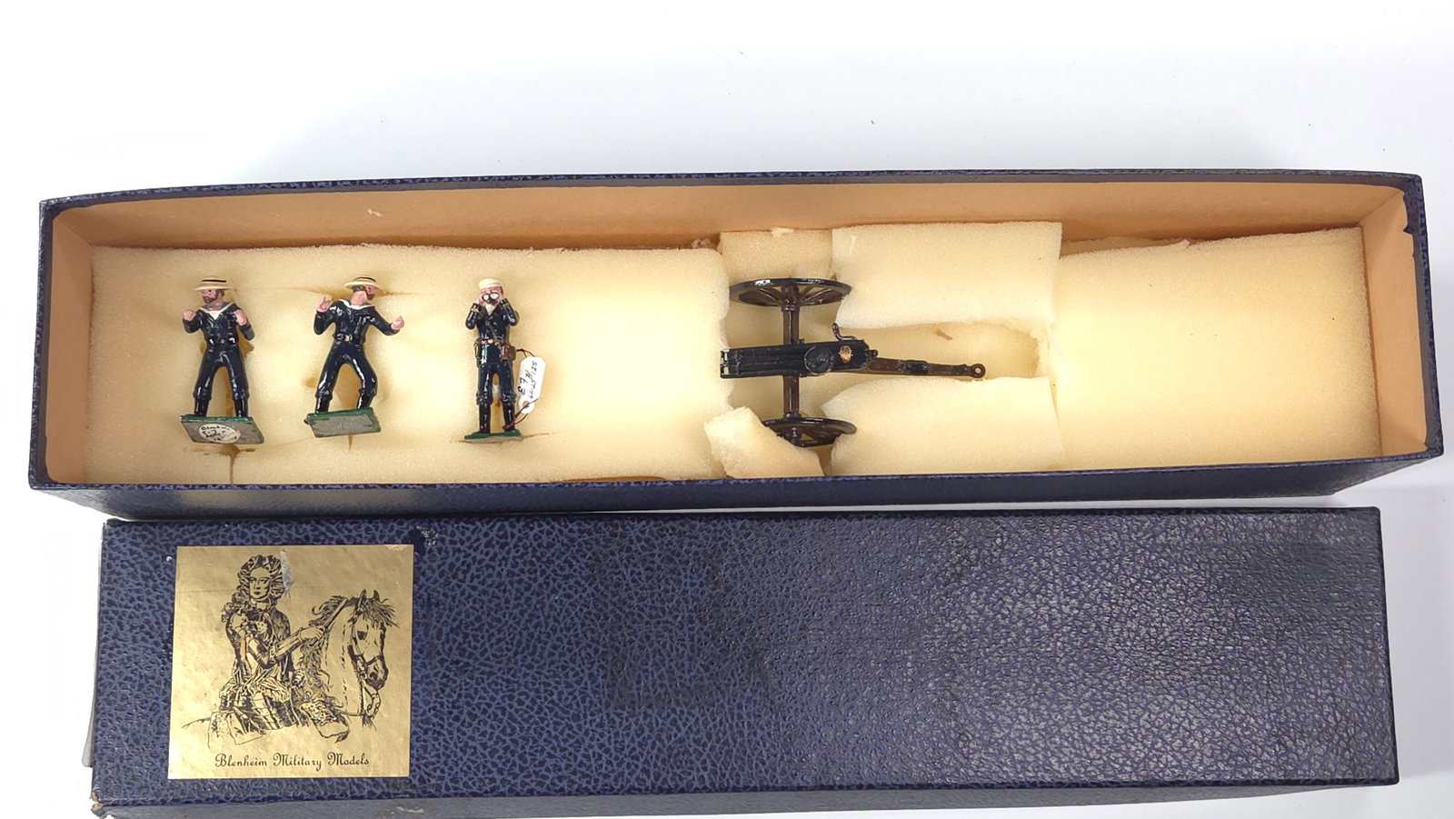 BLENHEIM MODELS GATLING GUN W/ NAVY CREW: REMAINS IN VERY GOOD CONDITION WITH BOX.