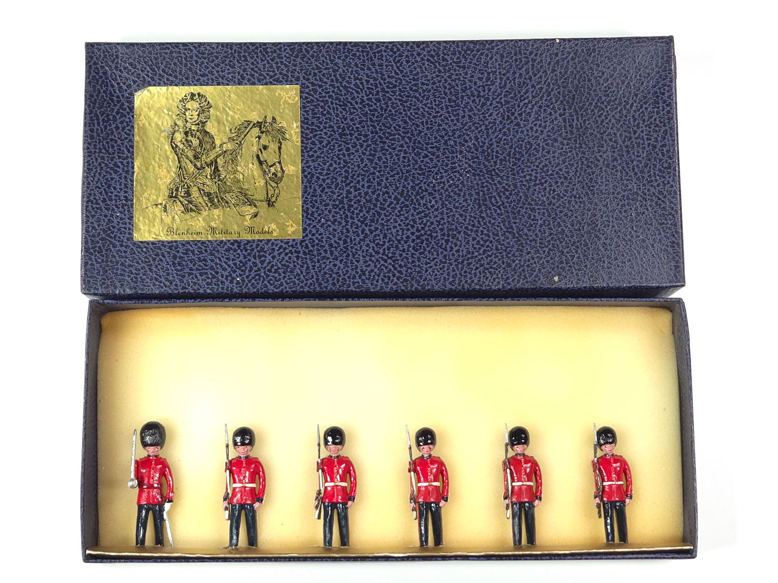 BLENHEIM MODELS B60 SCOTS GUARDS PRESENT DAY (1 of 4)