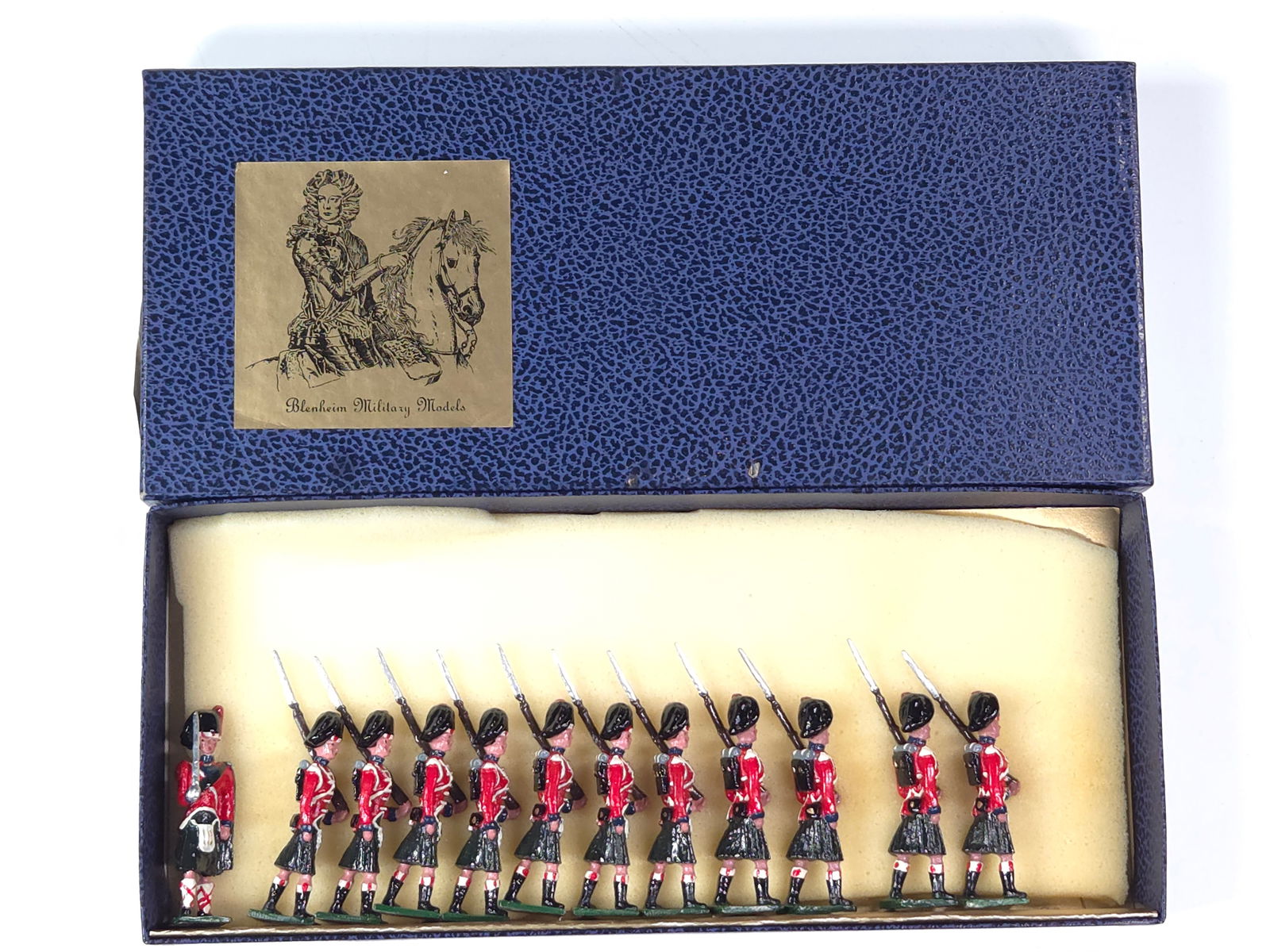 BLENHEIM MODELS B7 BLACK WATCH 1815 (1 of 4)