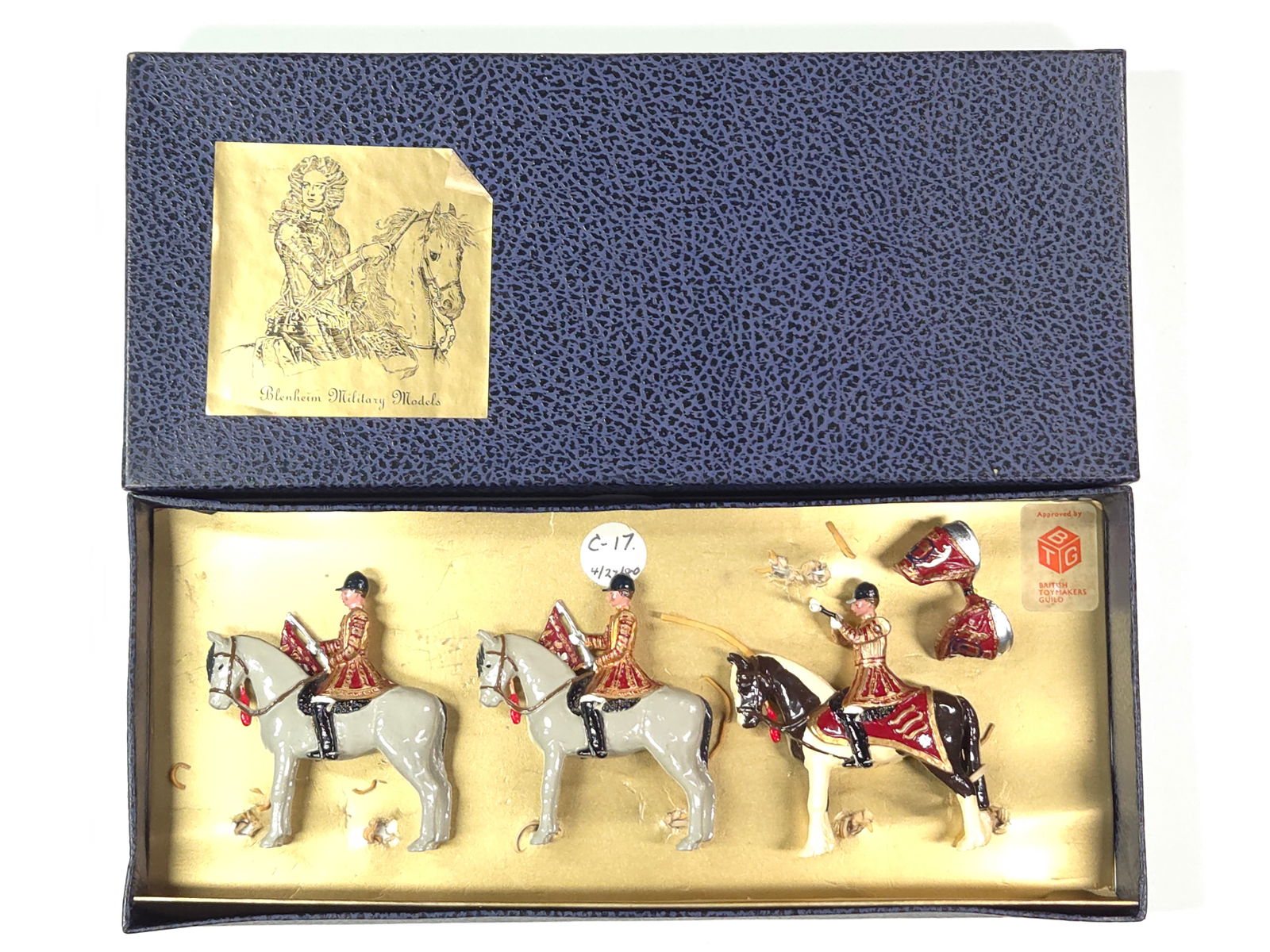 BLENHEIM MODELS C17 KETTLE DRUM & TRUMPETS OF LIFE GUARDS (1 of 4)
