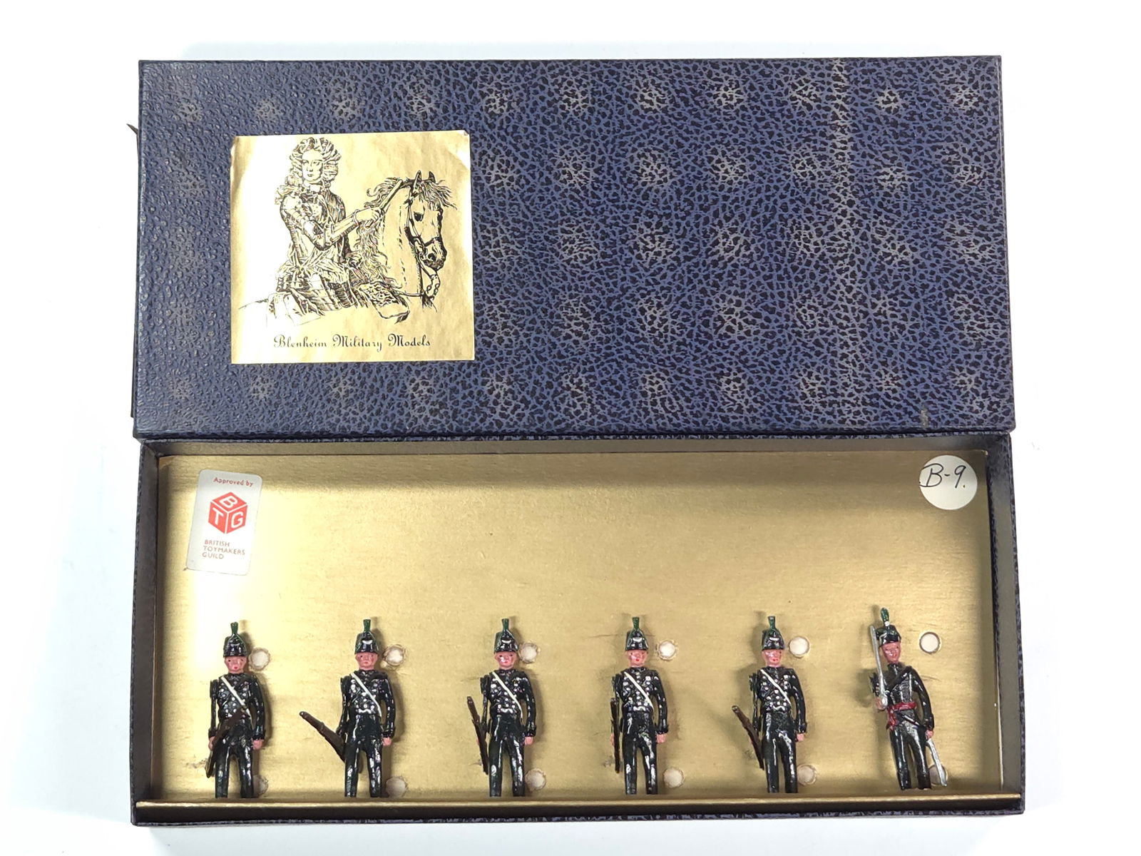 BLENHEIM MODELS B9 RIFLE BRIGADE 1815: REMAINS IN VERY GOOD CONDITION WITH BOX.