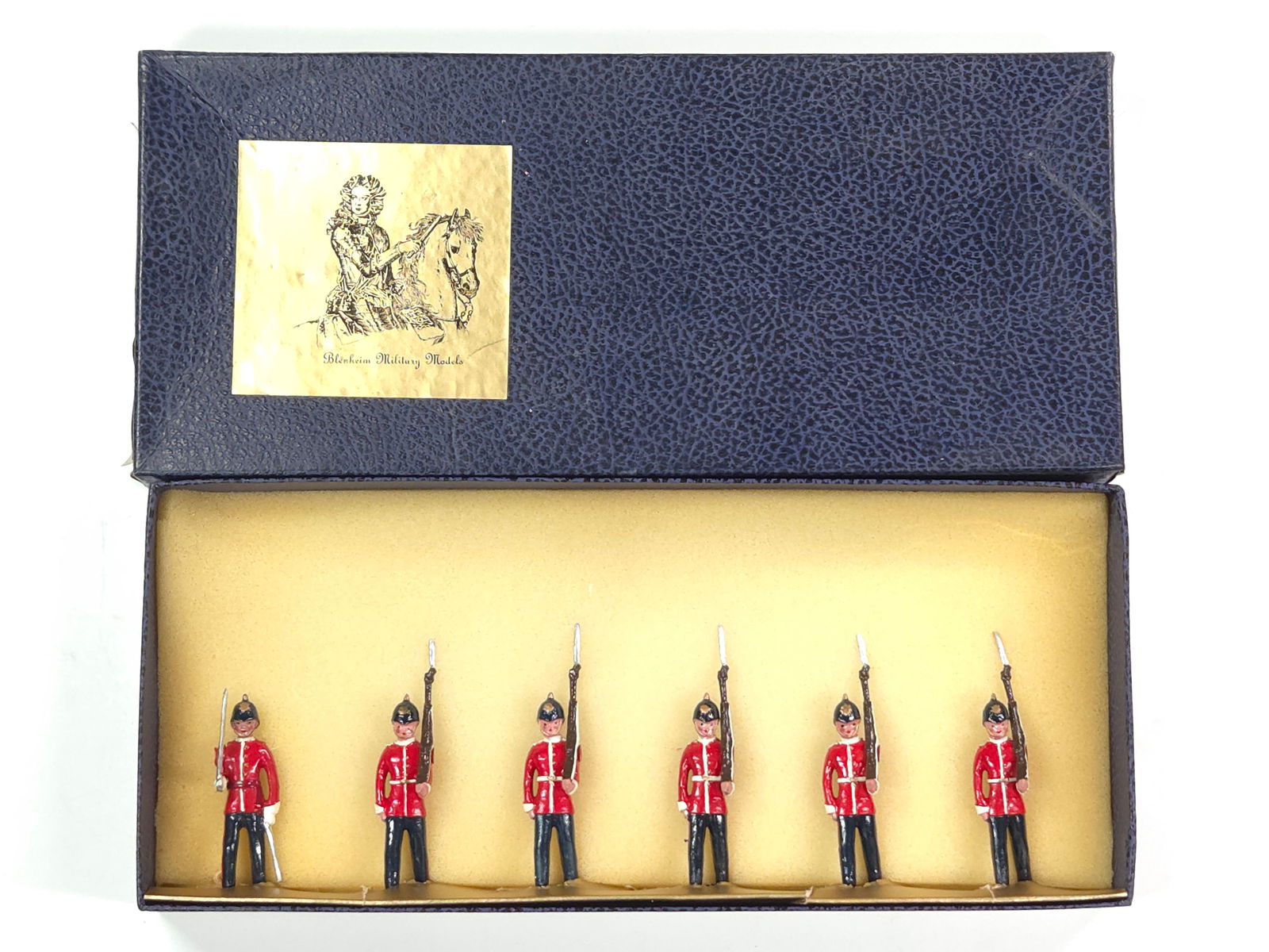 BLENHEIM MODELS B12 GLOUCESTER REGT. 1900 (1 of 4)