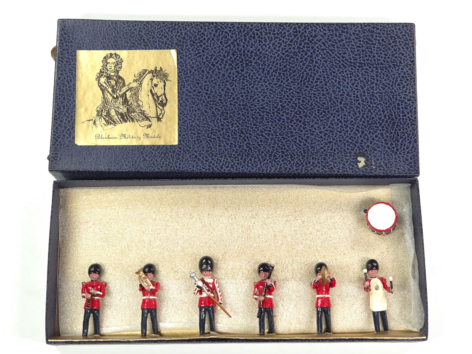 BLENHEIM MODELS B58 BAND OF THE SCOTS GUARDS PRESENT DAY (1 of 4)