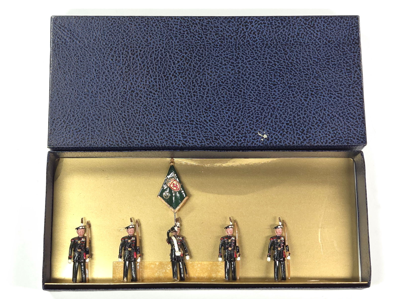 BLENHEIM MODELS 5-PIECE SOLDIER SET W/ COLOUR (1 of 3)