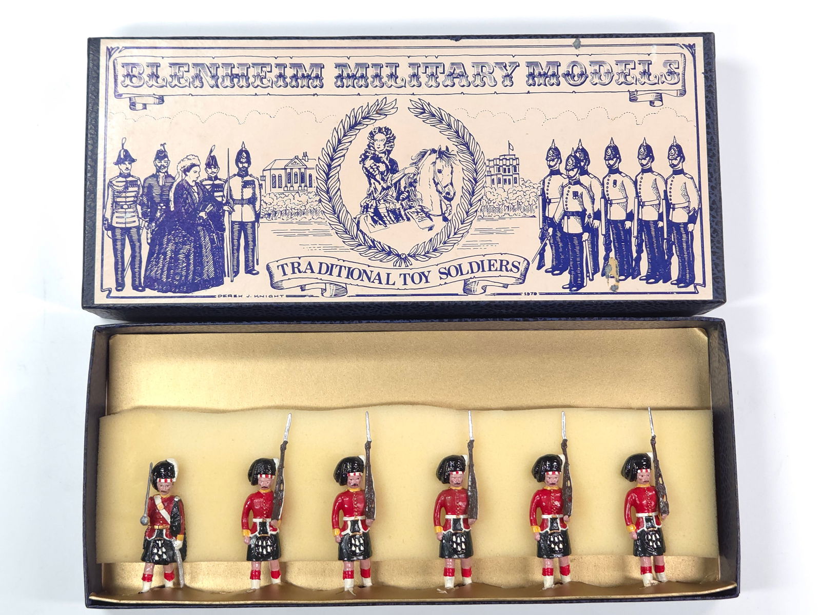 BLENHEIM MODELS B42 ARGYLL & SUTHERLAND HIGHLANDERS 1914 (1 of 4)